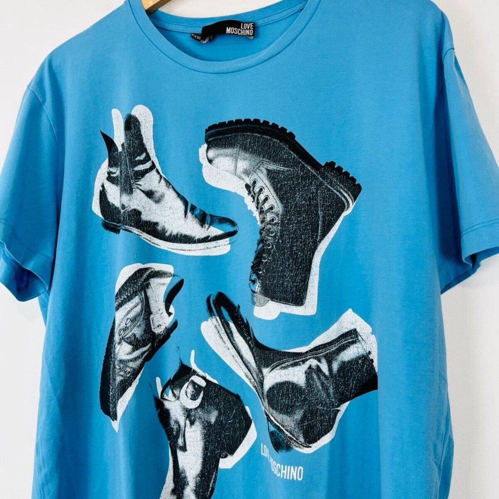 Love Moschino Blue Boot Graphic Logo Short Sleeve Classic T Shirt UK XXXL - Picture 4 of 12